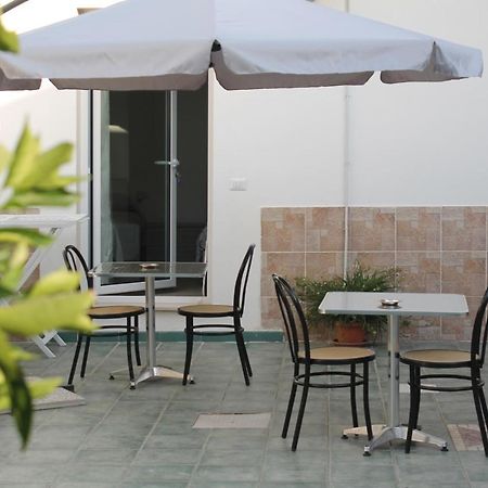 B&B Sunrise Porto Cesareo Buitenkant foto